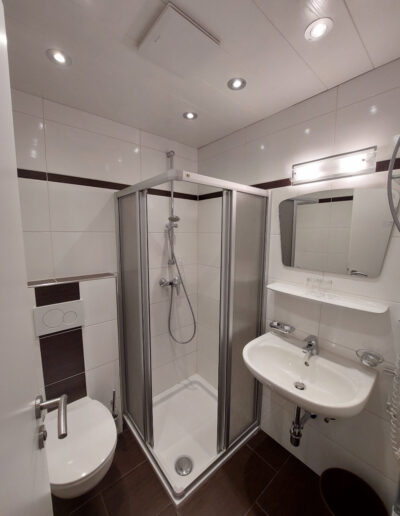 Dusche Appartement 1